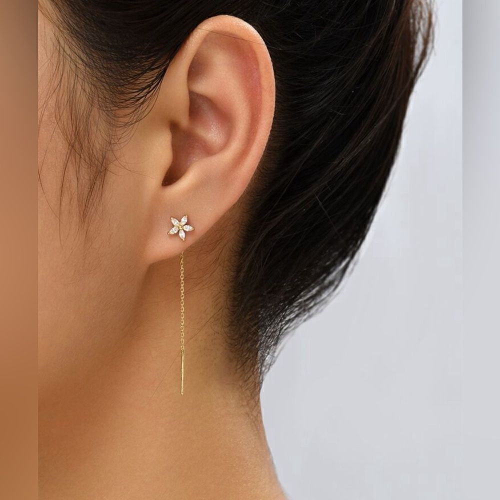 Dainty Flowerearrings1394